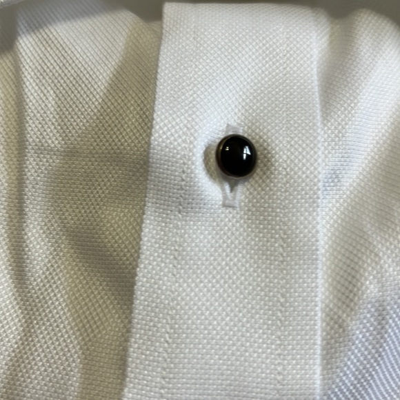 (387)NWOT Mens long sleeve dress shirt by Jos A Bank. Size 16 1/2-34. White - Picture 4 of 10